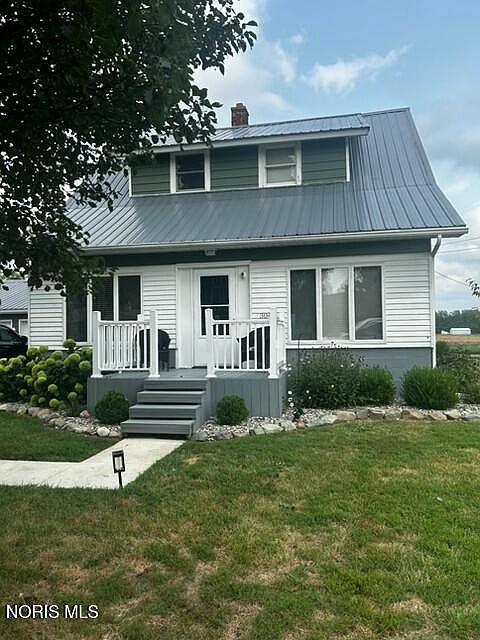1st image of 304 N Main St
