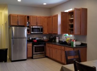 3021 W Walnut St #2, Chicago, IL 60612