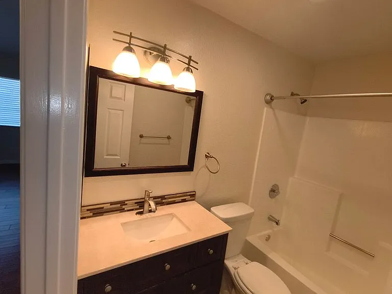 4084 Oregon St — Photo 14