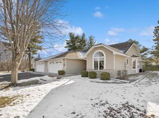 1016 Horizon St, Vadnais Heights, MN 55127