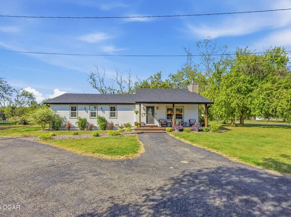 2256 E 15th St, Carthage, MO 64836