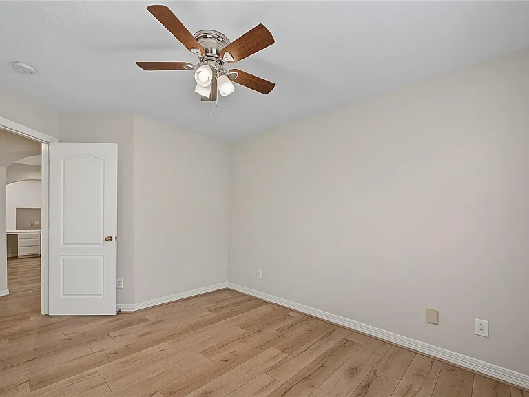 5807 Bayberry Way — Photo 33