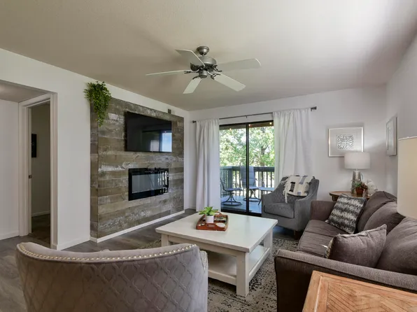 186 Bunker Ridge Drive Apt 8 BLDG 53, Branson, MO 65616