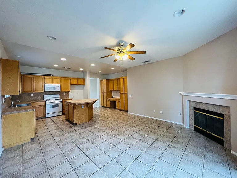 13278 Luna Rd — Photo 4