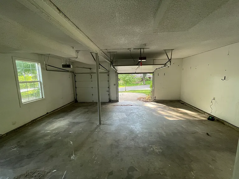 10300 Belinder Rd — Photo 28