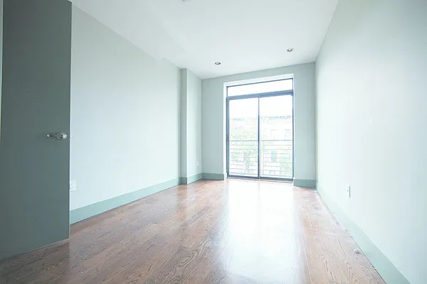 Rented by Brooklyn Group | media 17