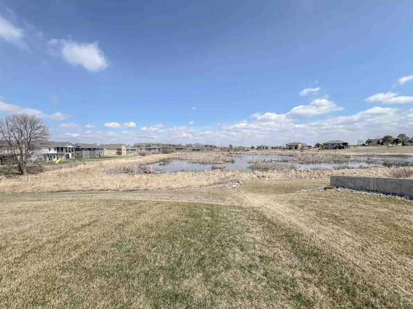 3212 Prairie Meadow Dr #A, Milford, IA 51351