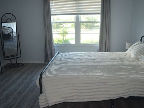 Bedroom for rent