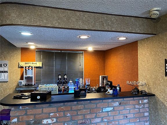 5th image of 809 Starks Dr