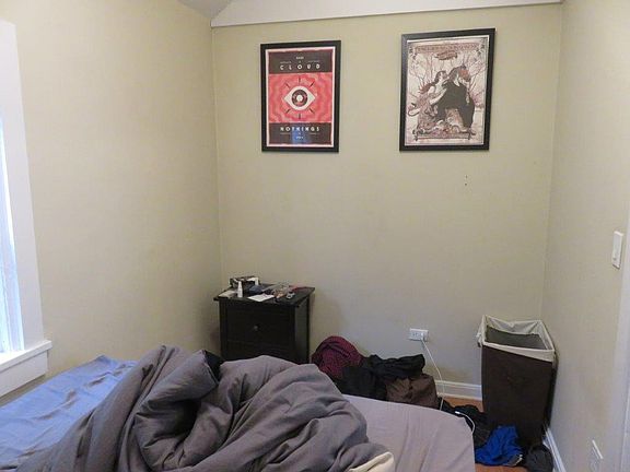 2nd image of 1746 W Beach Ave #2RZ