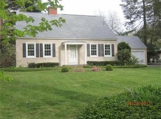 19 Crest Ave, Longmeadow, MA 01106