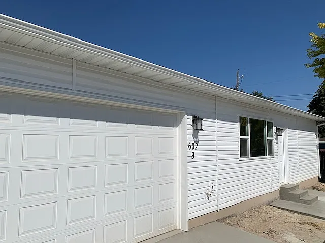 3 bed, 1240 sqft, $1,850 — Photo 1