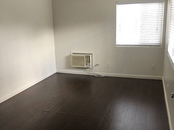 4th image of 3087 A St APT 1