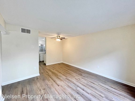 2nd image of 2223 Q St APT 17