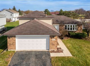 309 Wheatfield Rd, Matteson, IL 60443