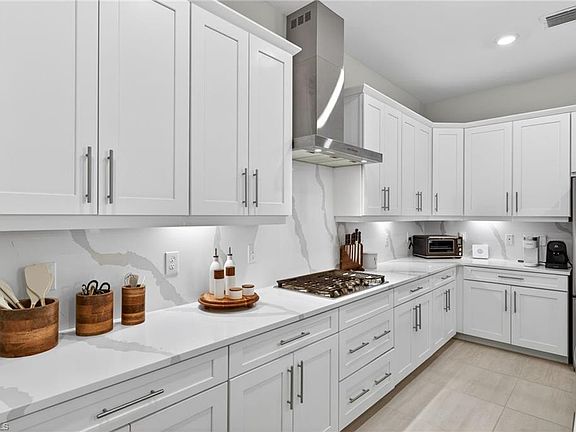 5th image of 13531 Blue Bay CIR