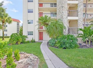 4380 27th Ct SW APT 401, Naples, FL 34116