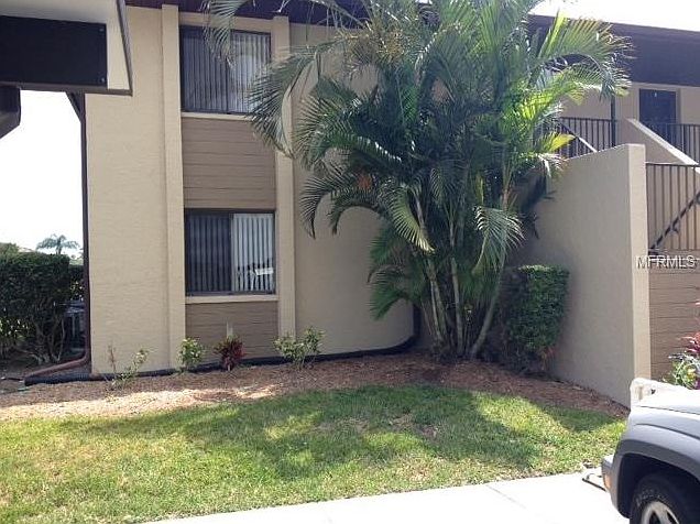 1st image of 4016 Oakview Dr #J
