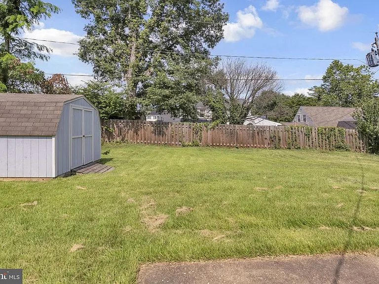 2807 Folsom Ln — Photo 30