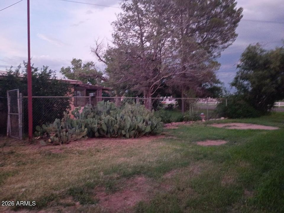 1st image of 10356 S PALOMINAS Road