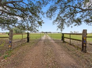 5902 Fm 1952 Rd, Wallis, TX 77485