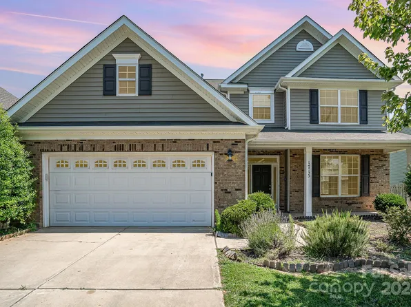 1715 Hoosac Dr, Waxhaw, NC 28173
