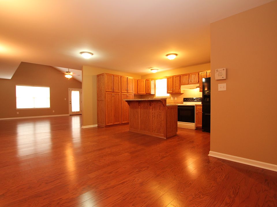 121 Courtney Dr, Nicholasville, KY 40356 Zillow