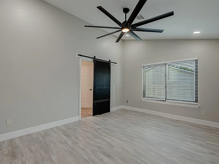 15314 Chestnut Falls Dr — Photo 16