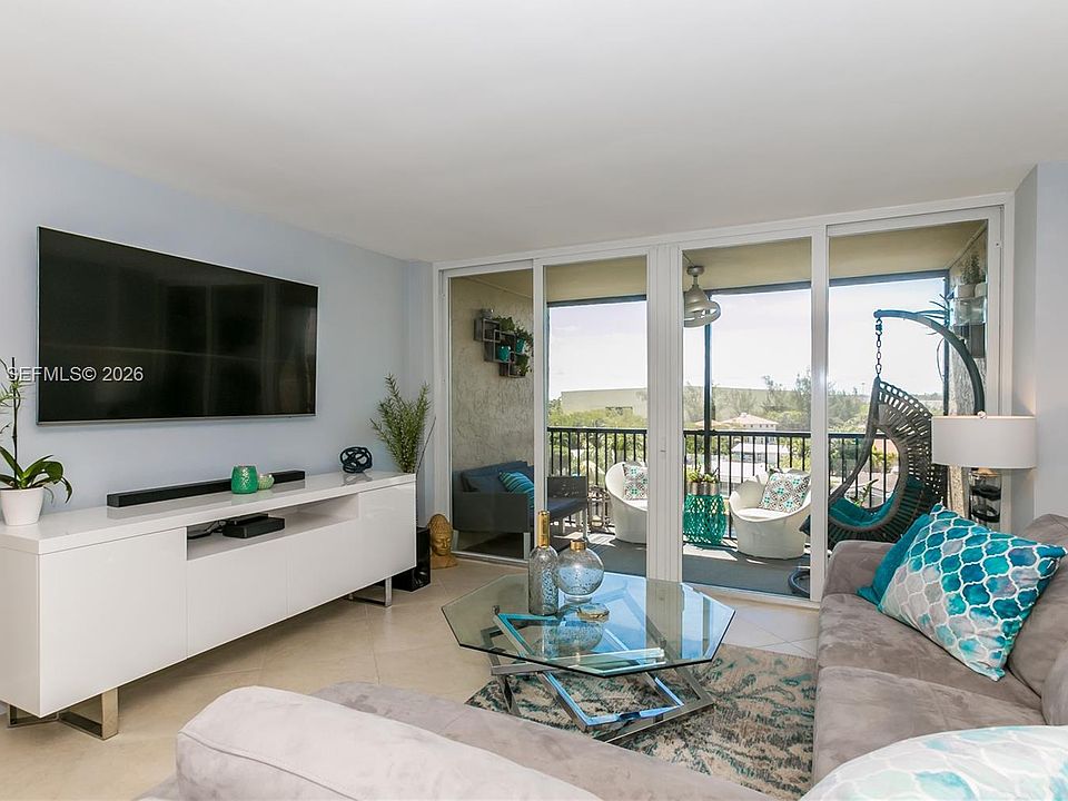 1st image of 14 Royal Palm Way Ph 601