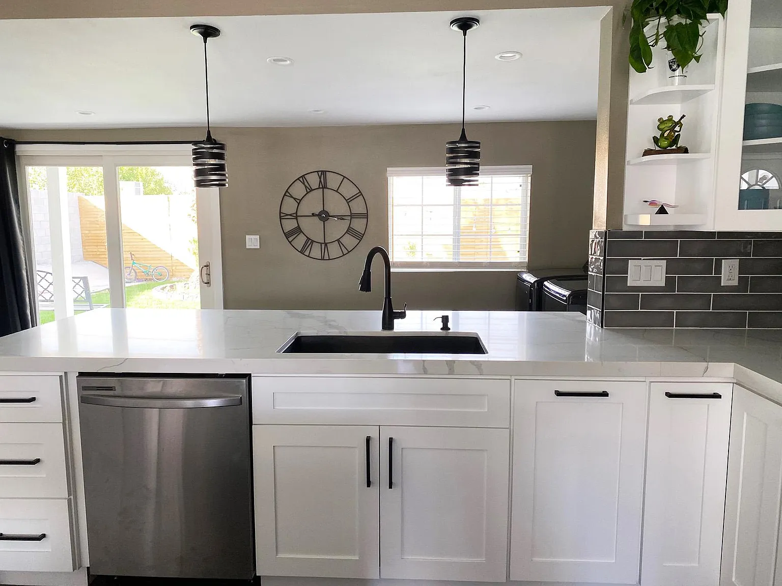 4 bed, 1650 sqft, $2,350 — Photo 3
