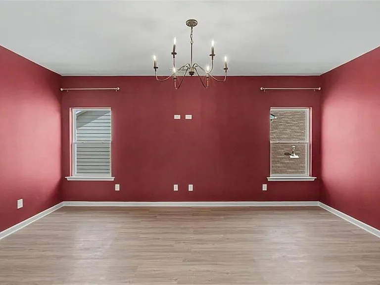 514 Denton Dr — Photo 31