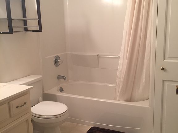 4th image of 620 W Westwood Dr