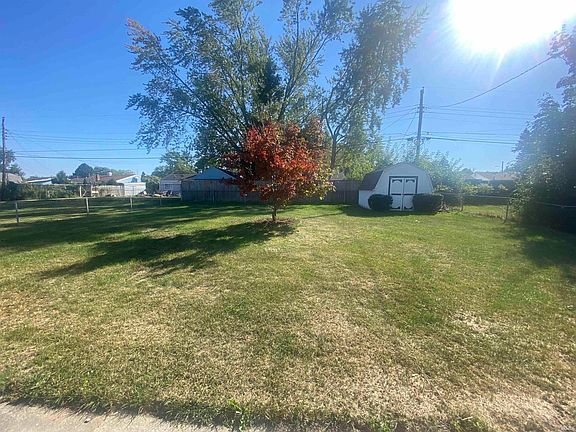 3rd image of 5028 Bloomfield Pl