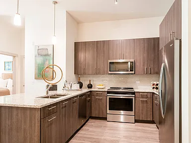 Model and Amenity Tour