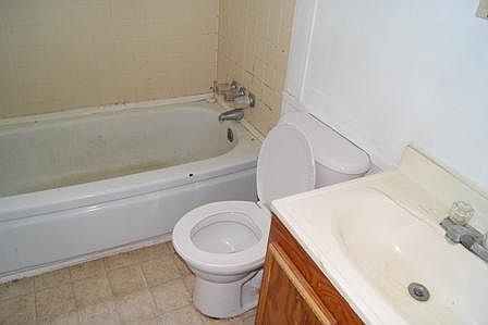 5th image of 1334 Graham St