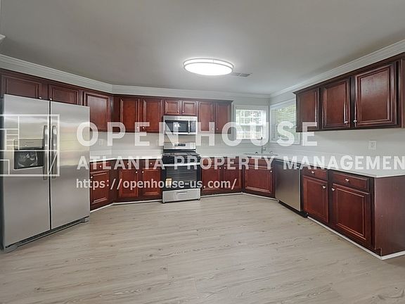 4th image of 550 S Fortune Way