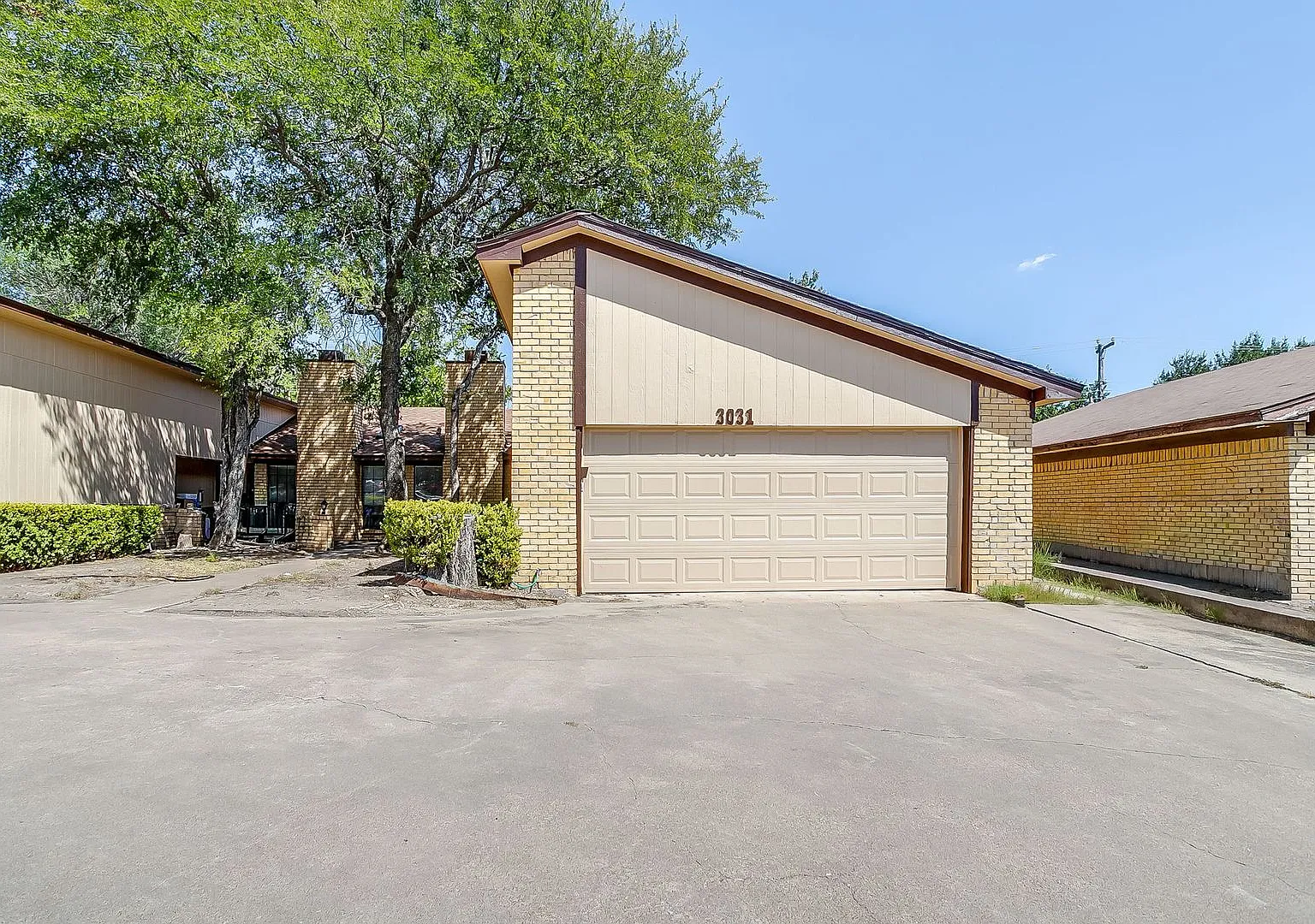 Great Location in West Fort Worth- Ready for new tenant. One side of duplex- 76116 — Photo 2