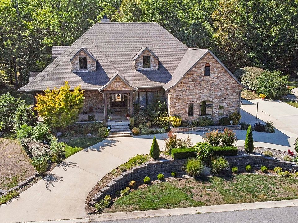 1st image of 1155 Susan Dr