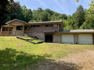 3547 Hammond Rd, Paintsville, KY 41240