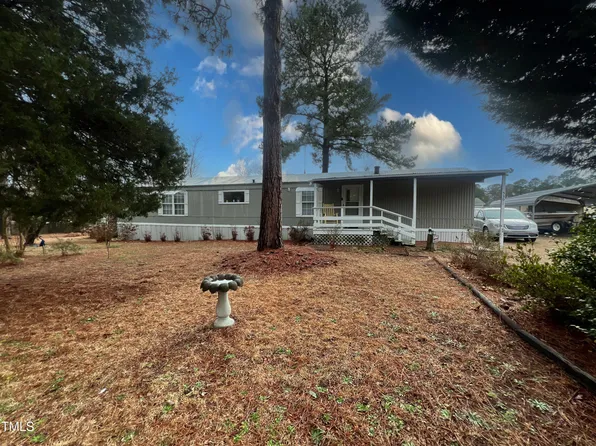 5391 Satisfaction Pl, Hope Mills, NC 28348