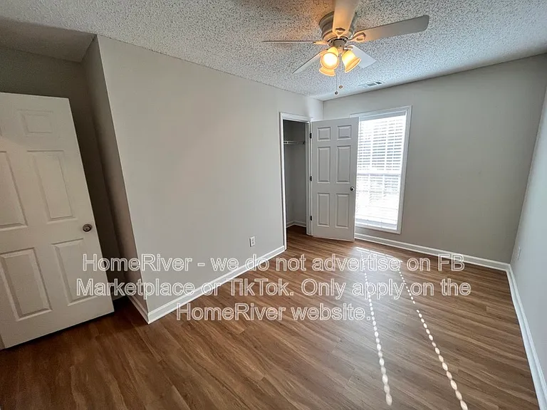 1365 Lance Cir — Photo 14
