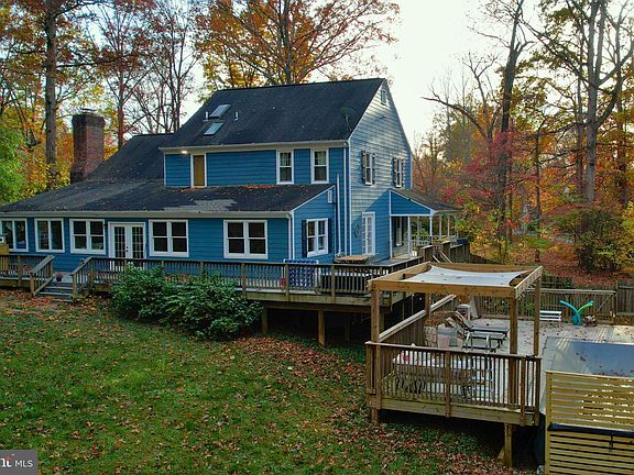 3rd image of 6244 Brighton Ct