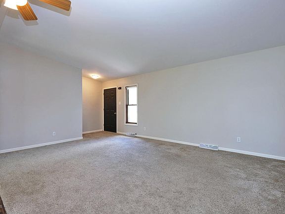 4th image of 1792 Fairway Ln