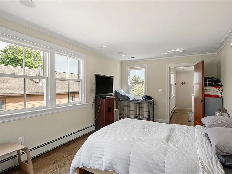 619 Franklin St #2 — Photo 19