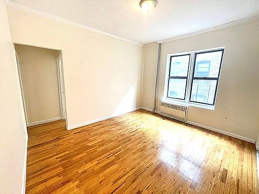 2nd image of 612 W 137th St APT 33