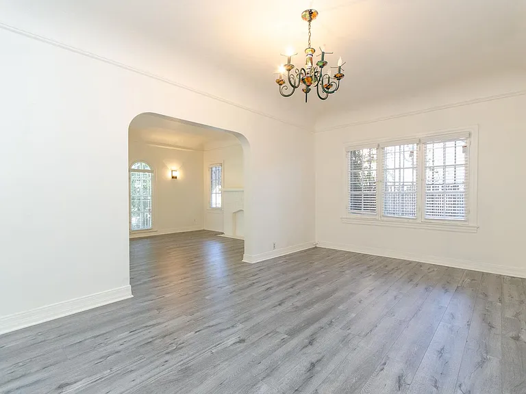 4th Ave 6Plex — Photo 7