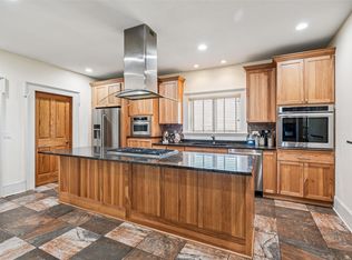 5664 Island Ave, Newton, IA 50208