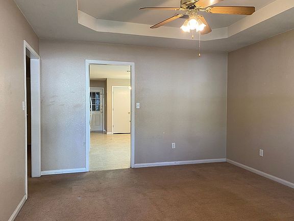 3rd image of 1012 N Beal St