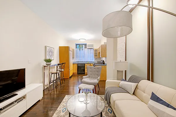 Sold by Compass | media 1