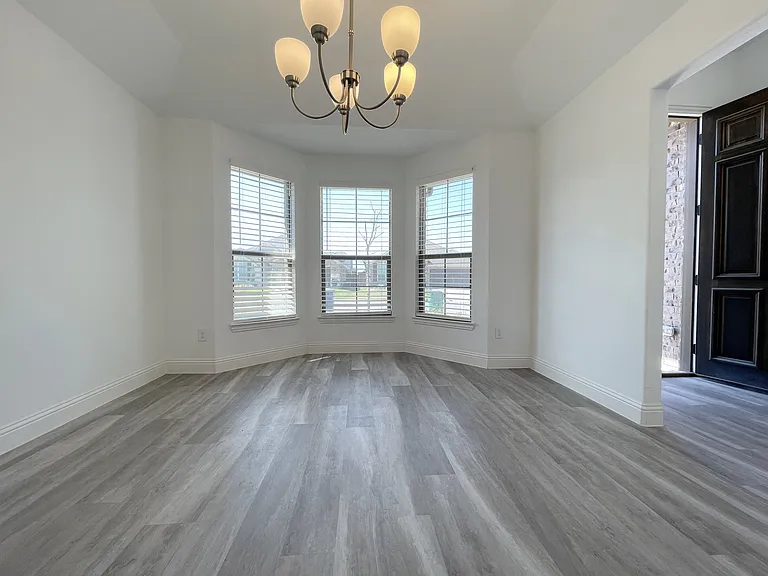 435 Tommie Lillian Ln — Photo 2